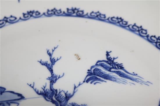 Five Chinese blue and white plates diameter 29cm